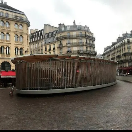 Charming Artist In Le Marais דירה *