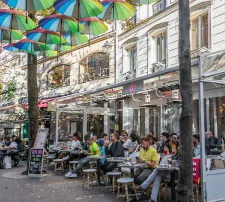 Charming Artist In Le Marais شقة